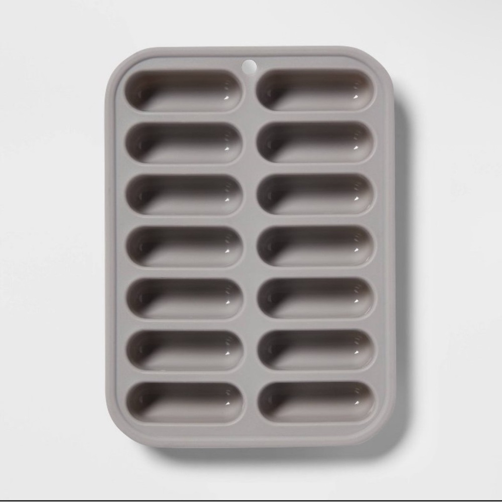 Silicone Ice Tray Gray - Room Essentials
14-Cavity Dishwasher-Safe (4pk)